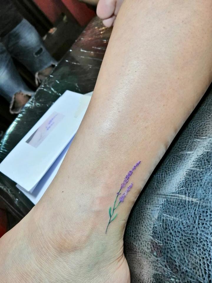 Promo for Minimalist Flower Tattoos | Tattoo Manila